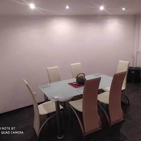 אולצן Park Villa Ferienwohnung Mit Pool Und 3 Schlafzimmer מראה חיצוני תמונה
