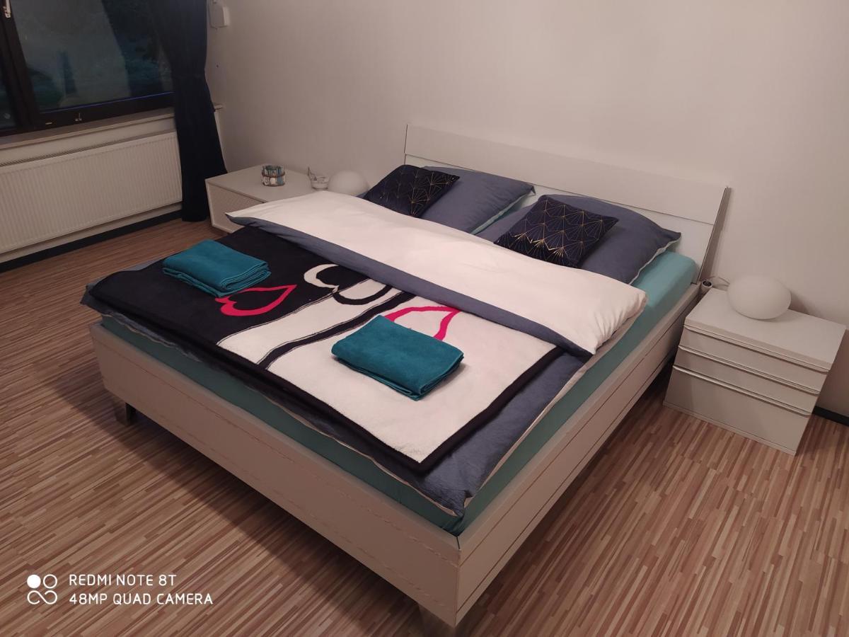 אולצן Park Villa Ferienwohnung Mit Pool Und 3 Schlafzimmer מראה חיצוני תמונה